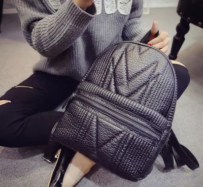 【2015秋冬新款雙肩包韓版時(shí)尚女士旅行背包學(xué)院風(fēng)潮流書包女包清倉(cāng)】?jī)r(jià)格_廠家_圖片 -